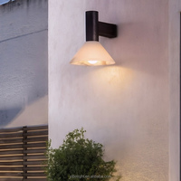 Lampe murale LED moderne en laiton avec abat-jour incurvé, style rétro, en albâtre naturel, télécommandée, pour hôtel de luxe, couloir et décoration intérieure