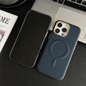 Funda Magnética Delgada con Patrón de Fibra de Carbono para iPhone 13 14 15 16 Pro Max, Carga Inalámbrica, Tipo Ejecutivo - Product Image 6