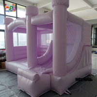 Château gonflable moderne avec toboggan, structure gonflable combinée pour fêtes d'enfants et décorations de mariage