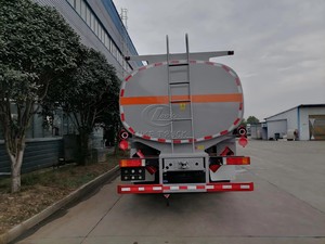รถบรรทุกน้ำมันคุณภาพสูงขนาดใหญ่ 20000L-40000L สำหรับขนส่งน้ำมันดีเซลและน้ำมันเบนซิน - Product Image 2