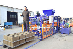 <span class=keywords><strong>QT8</strong></span>-15 Vollautomatische Ziegelherstellungsmaschine Hydraulische Vibrations-Betonblockformmaschine Blockherstellungsanlage - Product Image 4