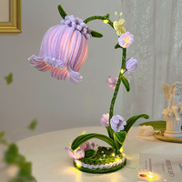 Kit de matériaux DIY pour lanterne en forme de fleur de lys à tige torsadée, décoration de bureau pour le Nouvel An, petite lanterne lumineuse