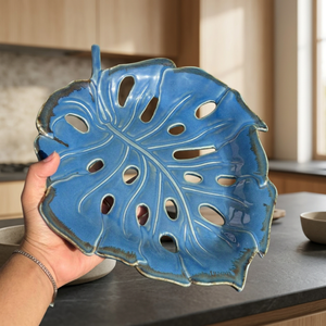 Mantel de Cerámica con Forma de Hoja, Color Azul, Diseño Moderno, Hecho a Mano, 400 mm de Diámetro, 8 mm de Grosor, para Decoración de Comedor - Product Image 1