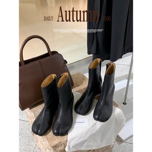 <span class=keywords><strong>Bottines</strong></span> <span class=keywords><strong>Chelsea</strong></span> à bout fendu style coréen avec doublure en peau de mouton, design sabot de cochon, <span class=keywords><strong>talon</strong></span> haut amincissant pour <span class=keywords><strong>femme</strong></span>, courtes et pliables en caoutchouc - Product Image 3