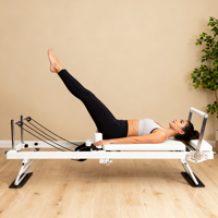 Nouveau design de reformer de Pilates avec technologie de capteur intelligent pour suivre la forme et les répétitions