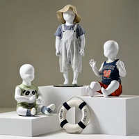Mannequin de bébé nouveau-né tendance en promotion