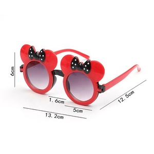 Gafas de sol de lujo para niños, lentes de sol infantiles de protección UV con dibujos animados, estilo flip, <span class=keywords><strong>Mickey</strong></span> y Minnie, regalo para niños, <span class=keywords><strong>2022</strong></span> - Product Image 5