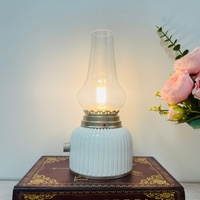 Lampe de Noël LED sans fil personnalisée en résine européenne, alimentée par piles, avec abat-jour en verre E26, à intensité variable, pour décoration de salon