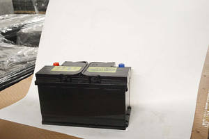 Vente en gros de batteries <span class=keywords><strong>auto</strong></span> 48-72V pour nouveaux véhicules japonais coréens OEM/ODM <span class=keywords><strong>batterie</strong></span> de voiture plomb-acide scellée 12V 72Ah sans entretien - Product Image 4