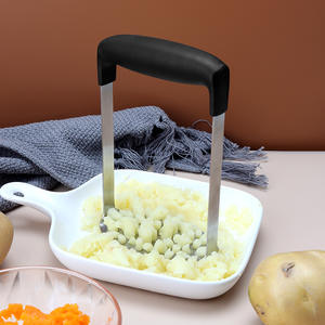 Triturador de patatas manual de acero inoxidable, batidora de alimentos manual para patatas, yam, y comida para bebés. - Product Image 1