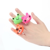 Lumineux LED Animal Jelly Finger Ring Glow-in-the-Dark Party Favor Doux et Élégant Famille Rassemblement Cadeau D'anniversaire