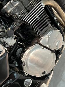 Motocyclettes d'occasion SuzukiGSF1200 <span class=keywords><strong>Moto</strong></span> <span class=keywords><strong>1200cc</strong></span> Quatre cylindres Essence <span class=keywords><strong>Moto</strong></span> de rue - Product Image 4