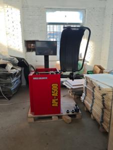 Machine d'équilibrage automatique des roues de voiture par ordinateur, équilibreuse de roues 3D informatisée pour pneus - Product Image 4