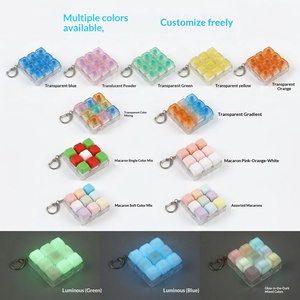 Porte-clés <span class=keywords><strong>clavier</strong></span> mécanique anti-stress à neuf boutons en plastique, clés lumineuses, sans impression, pour la relaxation - Product Image 1