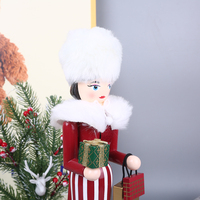 Modisch Gestaltete Weihnachtsdekorationen für Frauen 38CM Nussknacker-Soldaten Holz-Handwerkskunst Puppe Party- und Feiertagszubehör