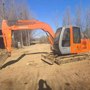 Le JAPON a utilisé l'excavatrice HITACHI ZX60 JAPAN ORIGINAL 6ton d'occasion avec le prix bon marché à vendre dans Stpock ZX30 ZX35 ZX70 - Product Image 1