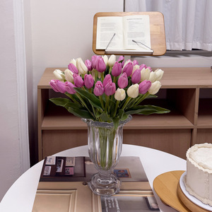 Tulipanes Artificiales de Plástico PE de 30cm-100cm de Altura, Simulación Realista, Estilo Nórdico, Decoración de Bodas, Arreglo Floral de Escritorio - Product Image 1