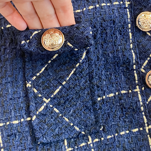 Ensemble deux pièces Yuhong Nouvelle Collection : <span class=keywords><strong>Gilet</strong></span> à manches longues en tweed et robe <span class=keywords><strong>courte</strong></span> boutonnée à motif uni - Product Image 4