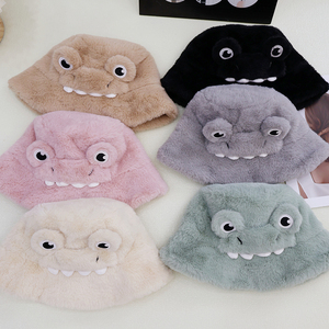 Chapeau d'<span class=keywords><strong>hiver</strong></span> pour femmes et chapeau bob polyvalent en polaire doublé de fourrure de grenouille de dessin animé, épaissi et chaud pour l'extérieur, décontracté et résistant au froid - Product Image 2