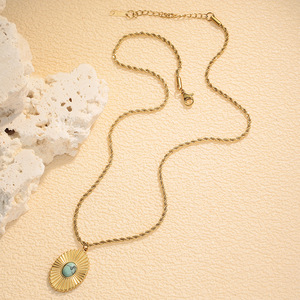 Модные богемные ожерелья с подвесками из нержавеющей стали с позолотой 18K, инкрустированные бирюзой, текстурированные, водонепроницаемые, для многослойного ношения - Product Image 6