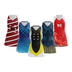Vêtements de tennis respirants personnalisés pour filles, vente en gros, impression par sublimation OEM, robe de netball - Product Image 3