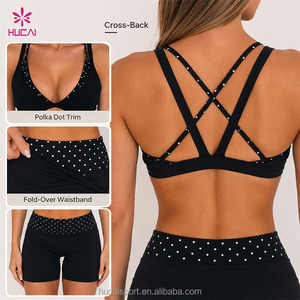 Set da Palestra per Donna in Due Pezzi ODM HUCAI con Logo Personalizzato, Reggiseno Sportivo a Doppio Strato e Pantaloncini Yoga, Completo da Pilates a Pois, Outfit per Allenamento e Yoga - Product Image 1