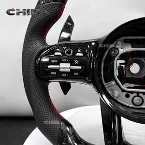 Volante Deportivo Personalizado de Fibra de Carbono y Cuero Perforado con Luces LED para <span class=keywords><strong>Mercedes</strong></span> AMG CL 55 SL55 GLC GLE a W176 - Product Image 2