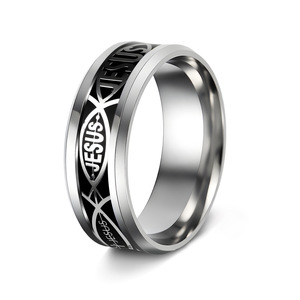 La bague en acier inoxydable avec croix de Jésus, populaire et best-seller, ne se décolore pas. C'est une bague de baptême chrétienne au design tendance - Product Image 4