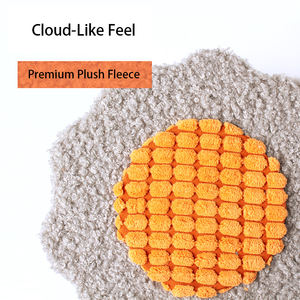 Moderno Tiragraffi per Gatti in Corda di Sisal Flessibile da Appendere, Palo da Arrampicata con Giocattolo a Sfera - Product Image 3