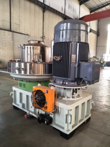 Machine à granulés de biomasse à double matrice annulaire Taichang 1 tonne/heure / Machine à granulés de sciure de <span class=keywords><strong>bois</strong></span> / <span class=keywords><strong>Moulin</strong></span> à granulés de paille et de coques de riz à moteur - Product Image 2