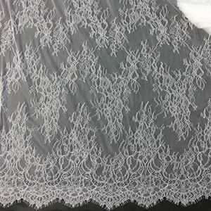 Tissu en <span class=keywords><strong>dentelle</strong></span> Chantilly à motifs floraux, fabrication artisanale, 3 mètres par pièce, LT20948 - Product Image 2