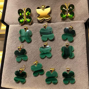 Pendentif Trèfle en Pierre Naturelle Coquille Blanche Malachite Verte Agate Rouge Onyx Noir Lapis Lazuli pour Collier Bracelet Certifié IGI - Product Image 1