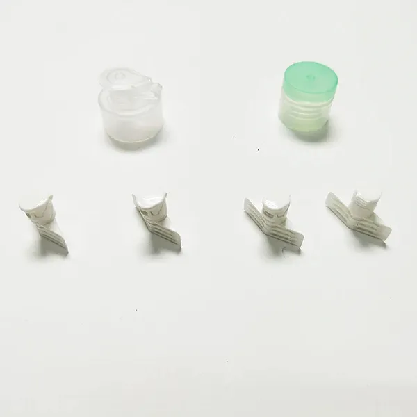 Herramienta de inyección cosmética personalización productos de plástico molde de inyección 2K molde para cubierta de botella de líquido cosmético