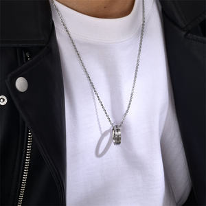 Collana con Ciondolo a Catena in Acciaio Inossidabile Placcato Oro di Alta Qualità per Anniversario Femminile - Product Image 3