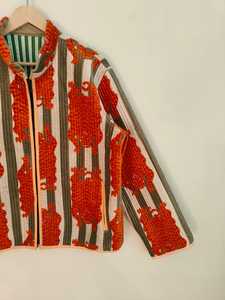 เสื้อแจ็คเก็ตกำมะหยี่ลายเสือสีส้ม งานแฮนด์เมด ลายคันธา แนวโบฮีเมียน เสื้อโค้ทฤดูหนาว  แบบสองด้าน  แขนสั้น  เป็นมิตรกับสิ่งแวดล้อม - Product Image 3