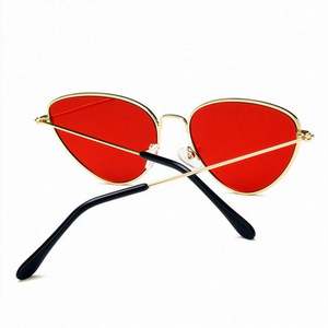 Gafas de Sol Triangulares Vintage Retro de Moda para Mujer, Montura Metálica en Rojo, Rosa y Amarillo, Estilo Ojo de Gato, Gran Venta - Product Image 5