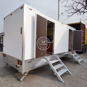 Remolque de Baño Portátil de Lujo Personalizado al por Mayor de Fábrica, con 2 Cabinas, Diseño Moderno para Exteriores, Inodoro y Ducha - Product Image 1