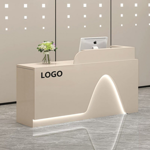 Comptoir de réception en bois personnalisable couleur bois, le plus vendu, avec éclairage LED pour salons de coiffure, instituts de beauté et spas - Product Image 2