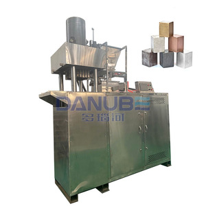 Équipement de fabrication de charbon de bois d'usine de barbecue Machine de fabrication de charbon de bois Machine à briqueter le charbon pulvérisé - Product Image 1