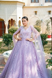 伝統的なスタイルのラベンダーボールガウン花柄刺繍長袖ネット生地ウェディングパーティーウェアドレス - Product Image 4