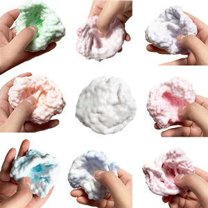 Vente en gros de jouets pour enfants en plastique unisexe de 4 cm et 6 cm, jouets bruyants en forme de perle, jouets à presser à la main, balles anti-stress pour enfants - Product Image 5