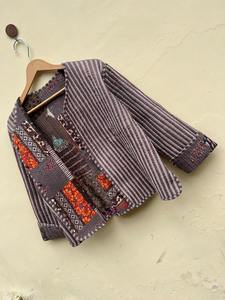 Vestes matelassées patchwork en coton, style bohème floral, veste d'automne et d'hiver, manteau streetwear, veste réversible bohème matelassée - Product Image 5