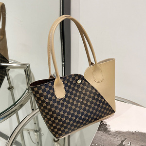 Vente en gros directe d'usine, sac à bandoulière minimaliste pour femmes, sacs fourre-tout pour femmes avec imprimé tendance, sac pour femmes - Product Image 3