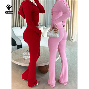 Ensemble de survêtement deux pièces F5300 pour femme : tenue <span class=keywords><strong>avec</strong></span> sweat à capuche court à manches longues et pantalon évasé taille haute, idéal pour l'entraînement - Product Image 2