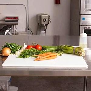 <span class=keywords><strong>Tabla</strong></span> <span class=keywords><strong>de</strong></span> cortar <span class=keywords><strong>de</strong></span> cocina pequeña <span class=keywords><strong>de</strong></span> frutas multifuncionales <span class=keywords><strong>de</strong></span> HDPE grabable, negra con logotipo - Product Image 5