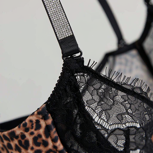 Completo Intimo Sexy in Raso con Stampa Leopardata e Pizzo, <span class=keywords><strong>Reggiseno</strong></span> con Ferretto e Coppe Trasparenti, Spalline <span class=keywords><strong>Argento</strong></span> Scintillanti, Due Pezzi - Product Image 4