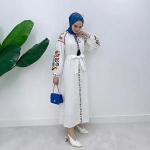 <span class=keywords><strong>Robe</strong></span> musulmane pour femme en gros, motif floral, douce, naturelle, respirante, coupe ample, brodée, à franges, manches lanternes, en coton et lin - Product Image 2