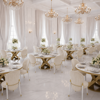 Silla de Banquete Moderna y Elegante con Respaldo Redondo, Tapizada en Terciopelo Beige, Patas de Metal Blanco y Detalles Dorados para Comedor de Lujo, Villas y Bodas