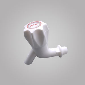 ก๊อกน้ำติดผนังพลาสติกทนทานจากจีน ยี่ห้อ China Universal  แบบมือจับใหญ่  สั่งซื้อขั้นต่ำน้อย - Product Image 1