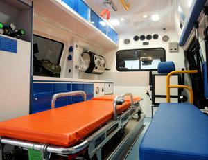 Nouvelle <span class=keywords><strong>ambulance</strong></span> de transfert d'urgence pour patients Mercedes avec équipement médical Euro 5 Essence Transmission automatique Longueur 3-8m - Product Image 6